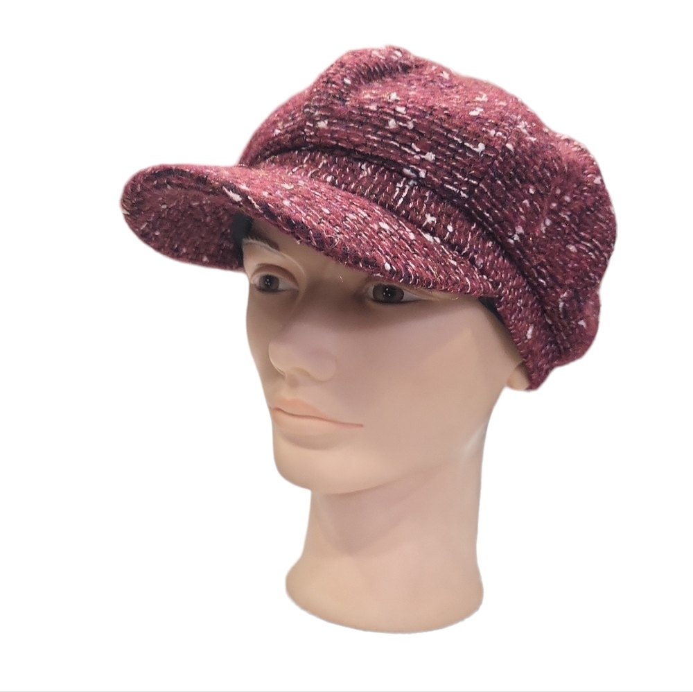 EUC Maya Copenhagen women's red and white newsboy hat, warm winter spring fall